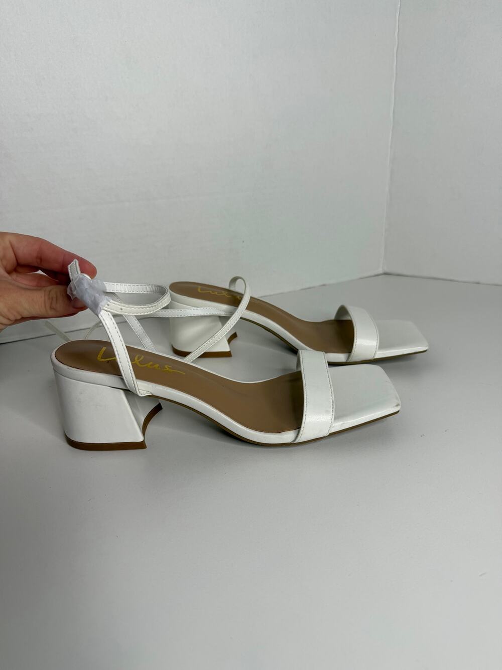 NWOB Lulus White Block Heel Strappy Shoes Size 6.5 Womens Square Toe